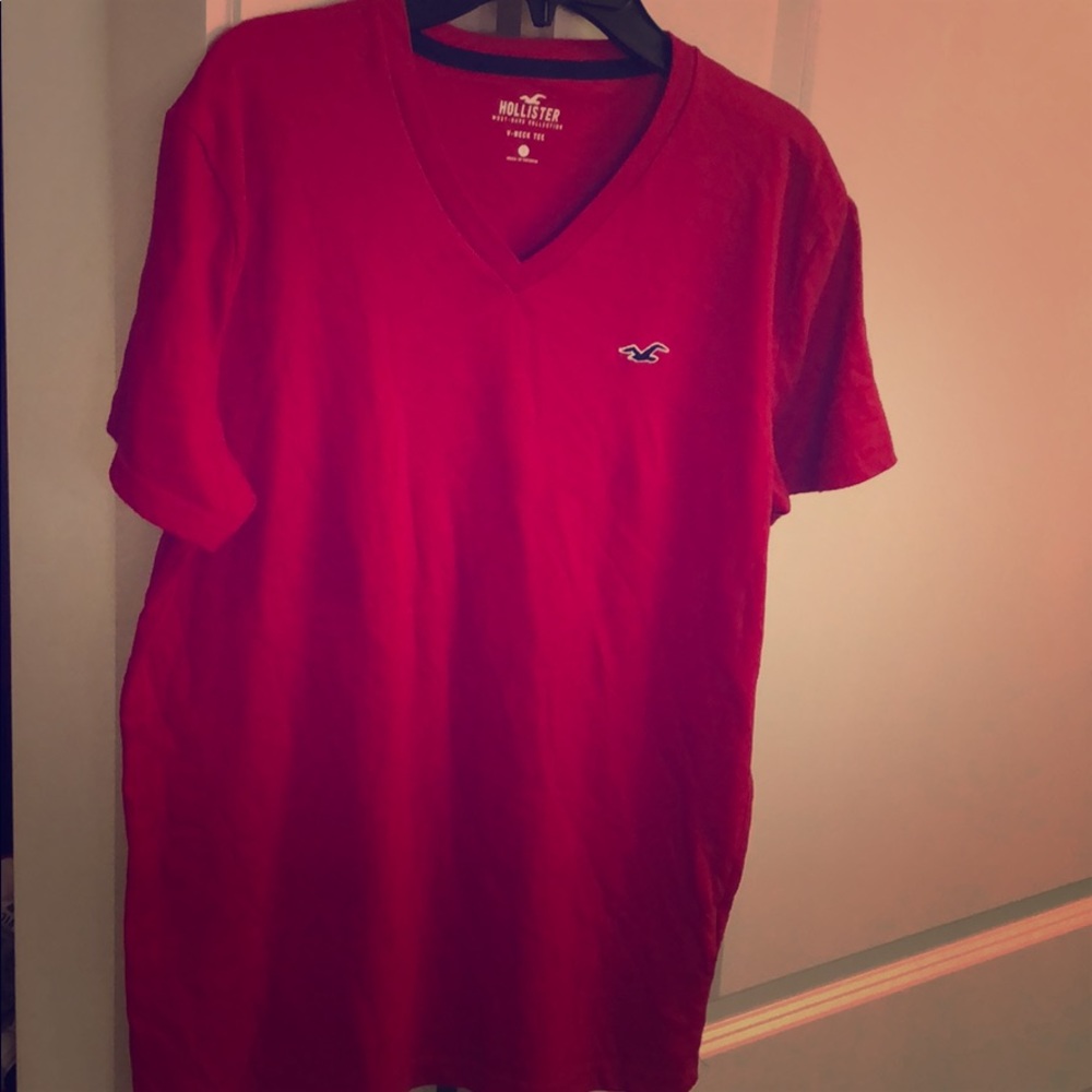 Men’s Hollister Red t-Shirt - Size Small